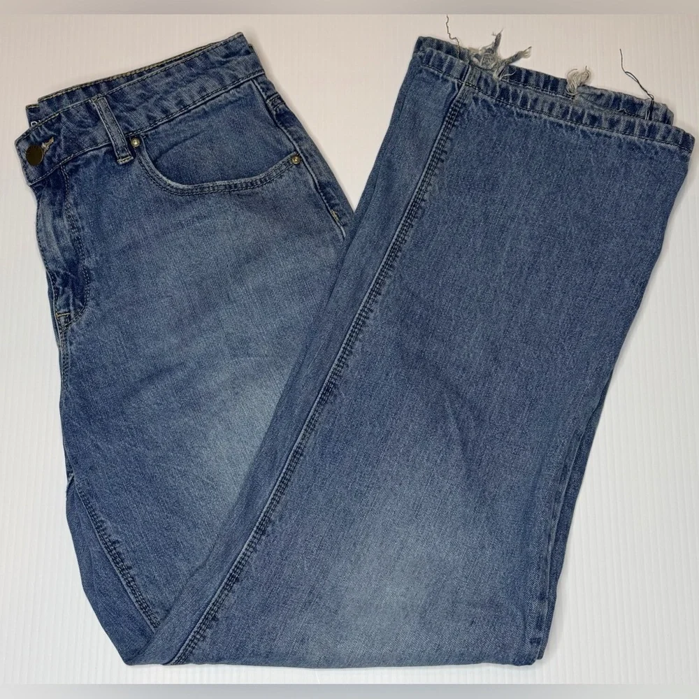Empyre Zia Low-Rise Vintage Straight Jeans Heavily Distressed/Skater Vibe Size 6